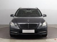 Używany Mercedes E200 2012 Szary Kombi