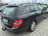 używany Mercedes C200 2.1dm 136KM 2007r. 245 500km