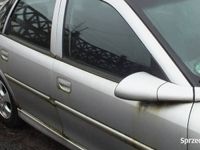 używany Opel Vectra Vectra b silnik 2,5 v6 1,6 16v 1,8 całe lub częścib silnik 2,5 v6 1,6 16v 1,8 całe lub części