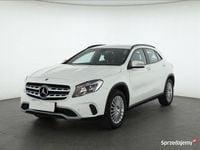 Używany Mercedes GLA180 2019 Biały SUV