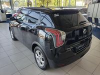 Używany Ssangyong (KGM) Tivoli 163 KM (119 kW) 2021 Czarny (metalik) SUV
