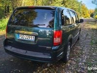 Używany Chrysler Town & Country 2009 Zielony Minivan