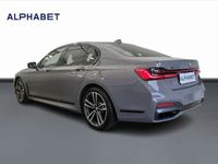 używany BMW 730 3dm 286KM 2021r. 91 018km