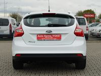 używany Ford Focus 1,0 100 km zadbany grz. fotele , szyba przednia alufelgi klimatronic