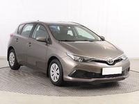 Używany Toyota Auris 99 KM (72 kW) 2017 Szary Hatchback