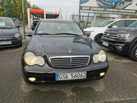 używany Mercedes C180 2dm 130KM 2000r. 227 175km