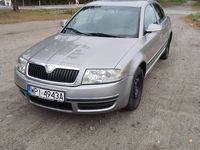 używany Skoda Superb lift 2.0 tdi 140 skóra ksenon