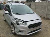 Używany Ford Tourneo Courier 99 KM (72 kW) 2019 Srebrny Minivan