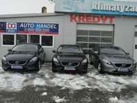 Używany Volvo V40 115 KM (84 kW) 2014 Czarny Hatchback