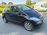 Używany Mercedes A180 110 KM (80 kW) 2009 Czarny (metalik) Hatchback