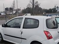 używany Renault Twingo II Rok 2011, przebieg udokumentowany 171.392 km,benzyna ,moc 75kM