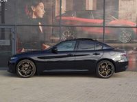 Nowe Alfa Romeo Giulia Veloce 280 KM (205 kW) 2025 Lakier metalizowany czarny  volcano black Sedan/Limuzyna