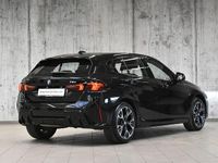 Używany BMW 118 Shadowline 150 KM (110 kW) 2025 Czarny szafir metalizowany Hatchback