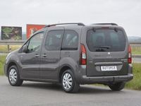 używany Peugeot Partner 1.2dm 131KM 2018r. 91 458km