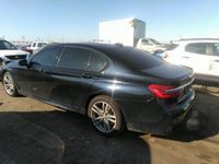 używany BMW 750 2016, 4.4L, porysowany lakier