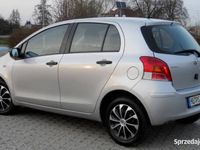 używany Toyota Yaris 1.3 Maly-PRZEBIEG_Pełny serwis