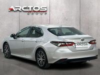 Używany Toyota Camry 2021 Srebrny Sedan/Limuzyna