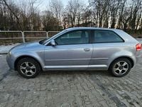 używany Audi A3 3-drzwiowe 1.6dm 102KM 2003r. 210 987km