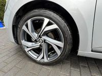 Używany Renault Clio V R.S. 91 KM (66 kW) 2022 Srebrny Hatchback