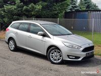 Używany Ford Focus 2017 Srebrny Kombi