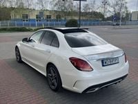 Używany Mercedes C300 AMG line 255 KM (187 kW) 2019 Biały Sedan/Limuzyna