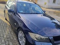 Używany BMW 320 2007 Granatowy Kombi