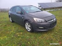 używany Opel Astra 2015r