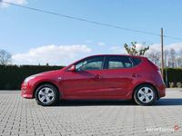 Używany Hyundai i30 2010 Bordowy Hatchback