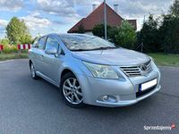 używany Toyota Avensis 