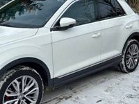 używany VW T-Roc 2019/2020, bogata wersja- pakiet sport, plus zimówki
