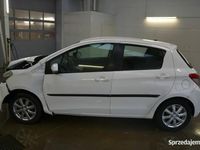 używany Toyota Yaris 1dm 70KM 2013r. 107 267km