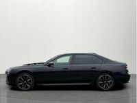Używany BMW 740 Comfort Edition 299 KM (219 kW) 2023 Czarny szafir metalizowany Sedan/Limuzyna