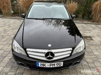 Używany Mercedes C200 185 KM (136 kW) 2009 Czarny Sedan/Limuzyna