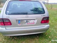 używany Mercedes 320 