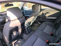 Używany BMW 318 2007 Czarny Sedan/Limuzyna