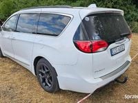 Używany Chrysler Pacifica 2017 Biały Minivan