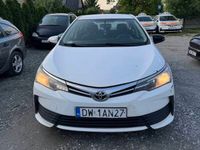Używany Toyota Corolla 99 KM (72 kW) 2018 Biały Sedan/Limuzyna