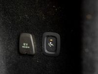 Używany Volvo V60 CC 197 KM (144 kW) 2021 Brązowy (metalik) Kombi