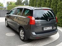 używany Peugeot 5008 2dm 150KM 2012r. 156 000km