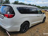 Używany Chrysler Pacifica 2017 Biały Minivan