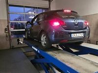 Używany Opel Astra 2010 Niebieski Sedan/Limuzyna