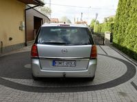 używany Opel Zafira 1.6dm 105KM 2007r. 207 000km