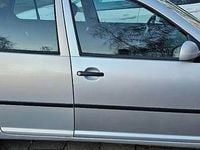 Używany VW Golf IV 1998 Srebrny Hatchback