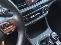 Używany Hyundai i30 2021 Biały Hatchback