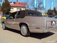 Używany Cadillac Deville 1991 Różowy Sedan/Limuzyna