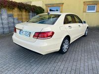 używany Mercedes E200 2.1dm 136KM 2013r. 453 000km