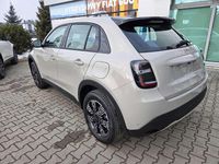 Nowe Fiat 600 Icon 136 KM (100 kW) 2025 Lakier metalizowany kremowy cappucino Hatchback