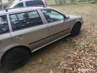 Używany Skoda Octavia 2008 Szary Kombi