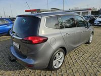 używany Opel Zafira 1.4dm 140KM 2018r. 128 500km