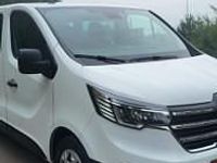 Używany Renault Trafic 150 KM (110 kW) 2022 Zielony Minivan